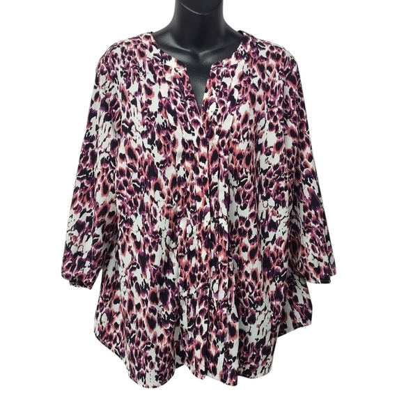 212 Collection Tops - 212 Collection 1X Multicolor Leopard Print Blouse 3/4 Sleeve Purple Pink V-neck